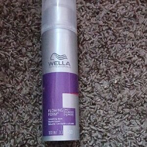 Wella Flowing Form Smoothing Balm - Silver and Purple